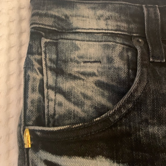 Golden Denim Stonewashed/Distressed Jeans - Picture 9 of 12